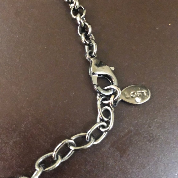 LOFT emerald green statement necklace - Picture 4 of 4